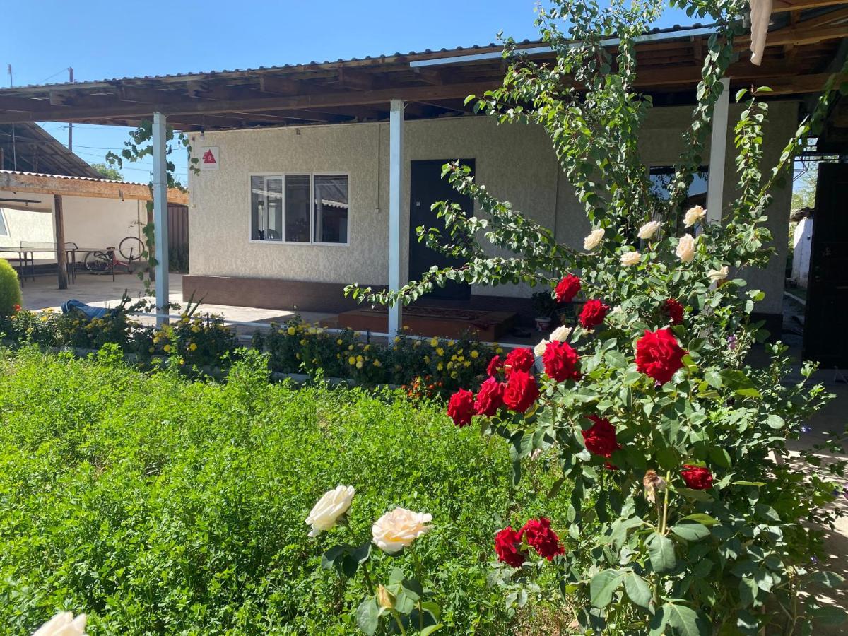 Guest House Kagan Toktogul ภายนอก รูปภาพ