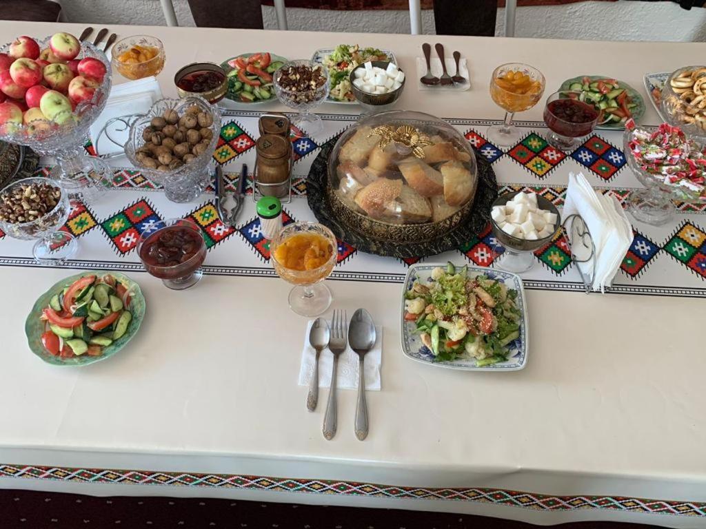 Guest House Kagan Toktogul ภายนอก รูปภาพ