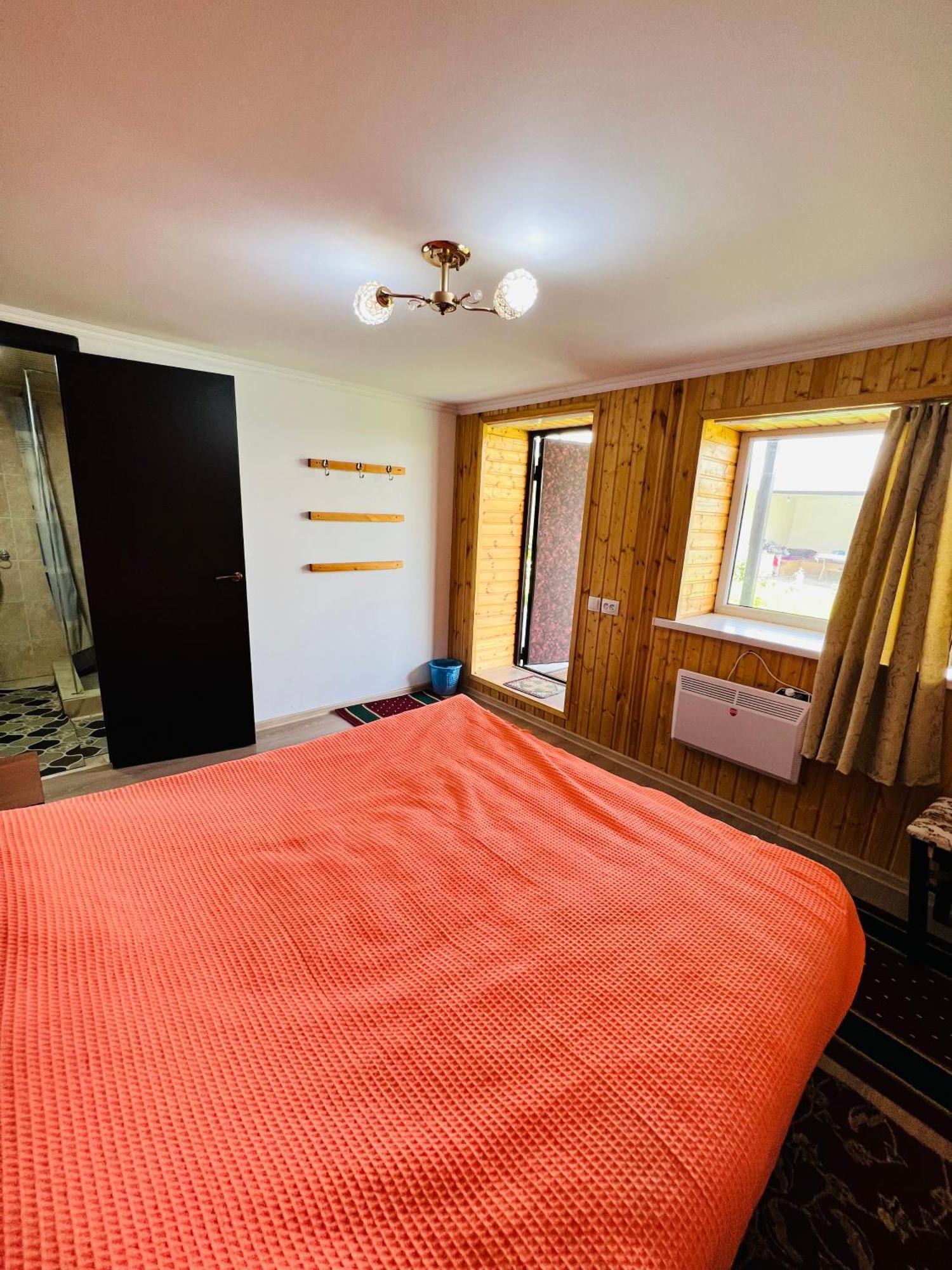 Guest House Kagan Toktogul ภายนอก รูปภาพ