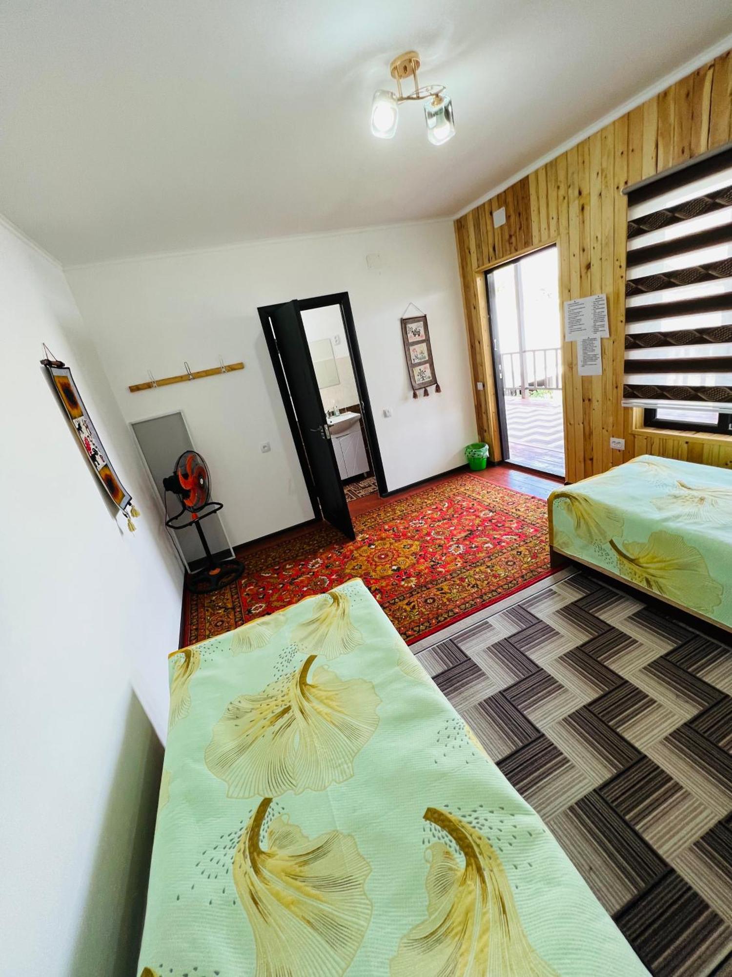 Guest House Kagan Toktogul ภายนอก รูปภาพ