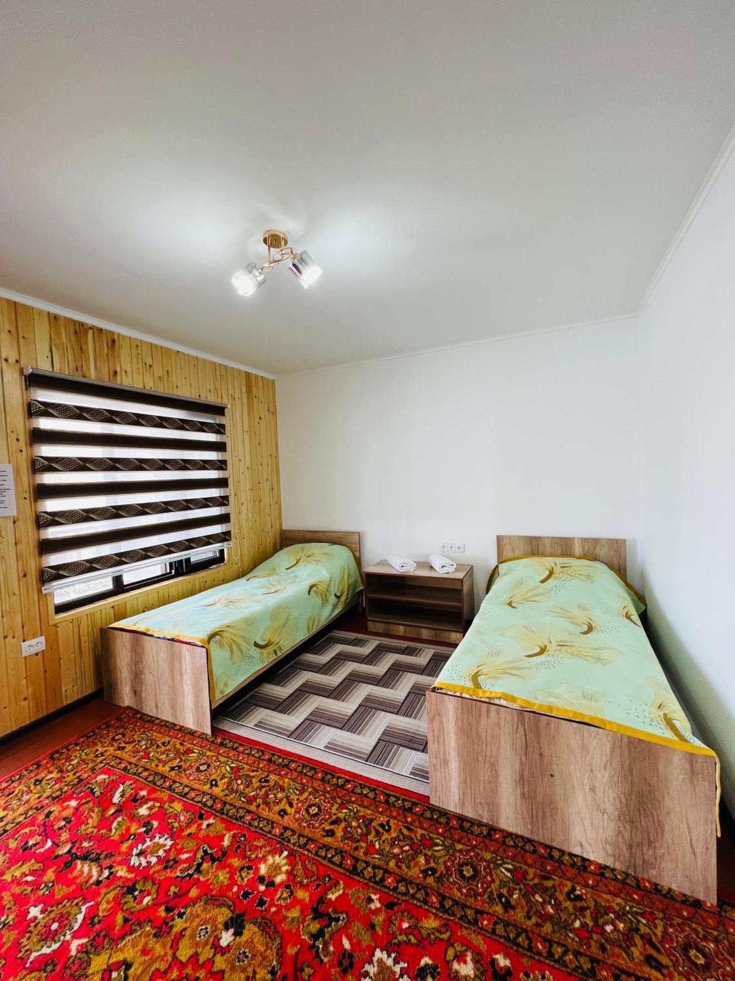 Guest House Kagan Toktogul ภายนอก รูปภาพ